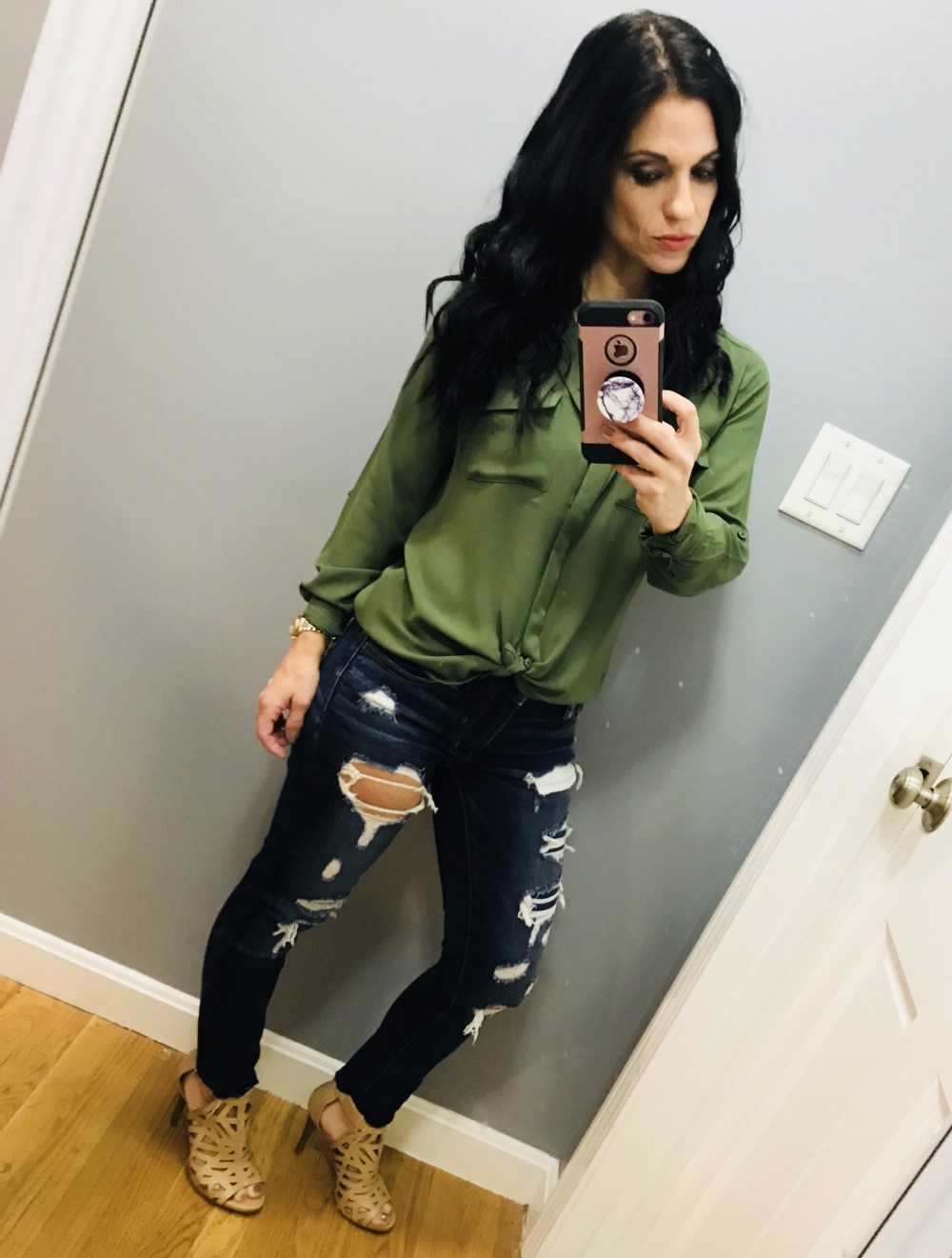 9E78F8DE-AC06-47F0-BC61-03659AB32E7C