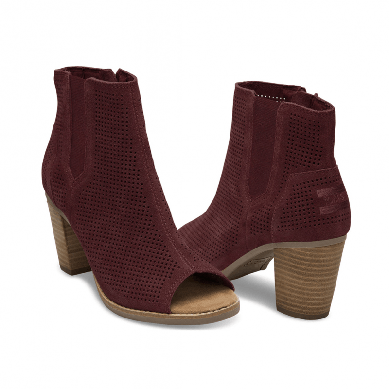 C6874233-2CAF-458A-AE9C-FE9874A77F4D