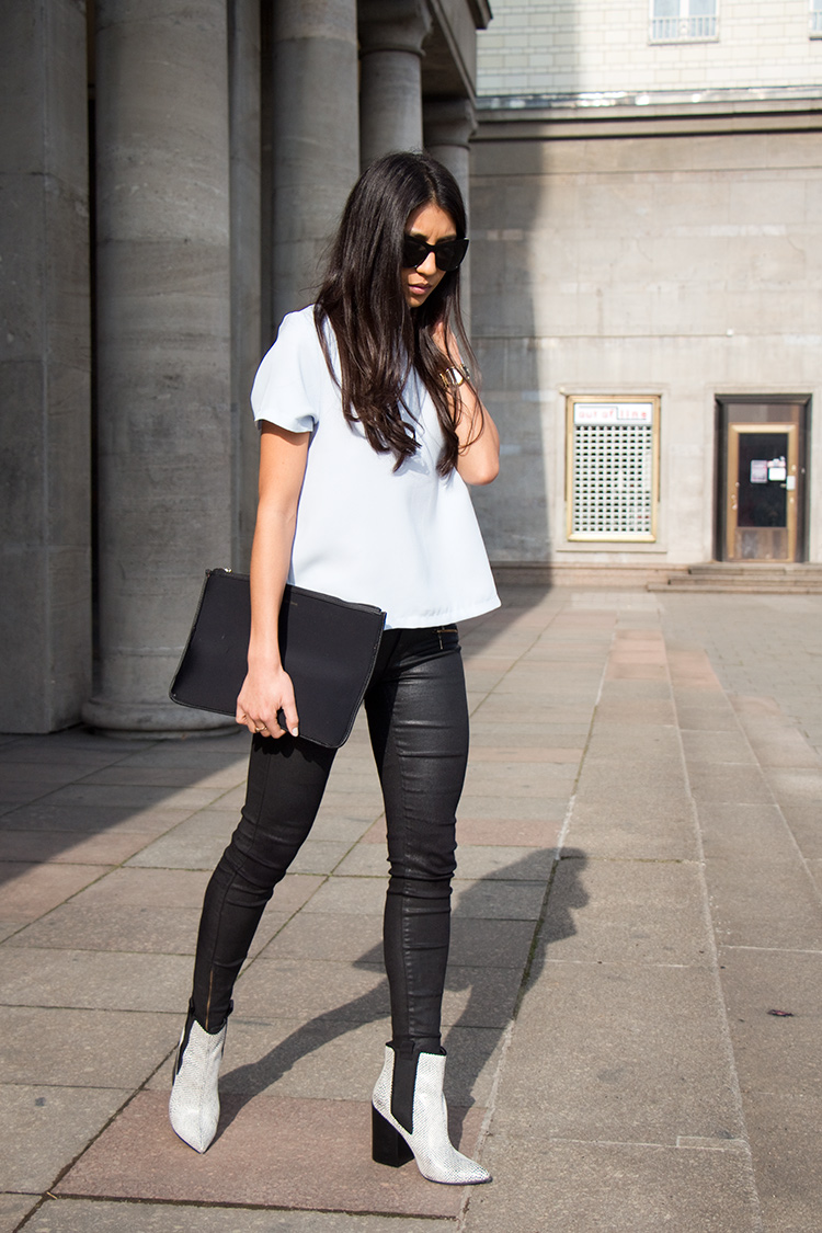 DEFC7F40-9D6E-417A-BAE1-C606F8C15D34