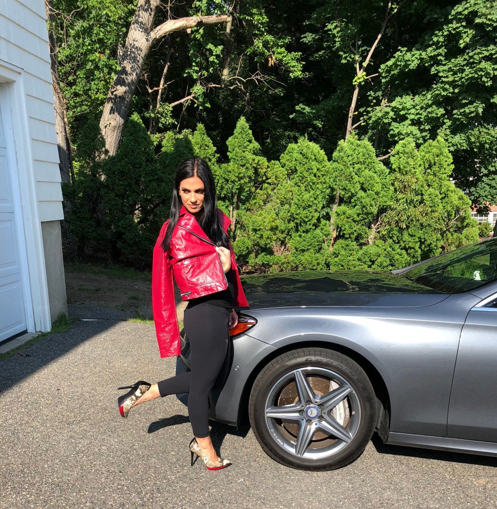 6A01F2C9-5908-4E5E-8D2D-A72CBCA0E3DD