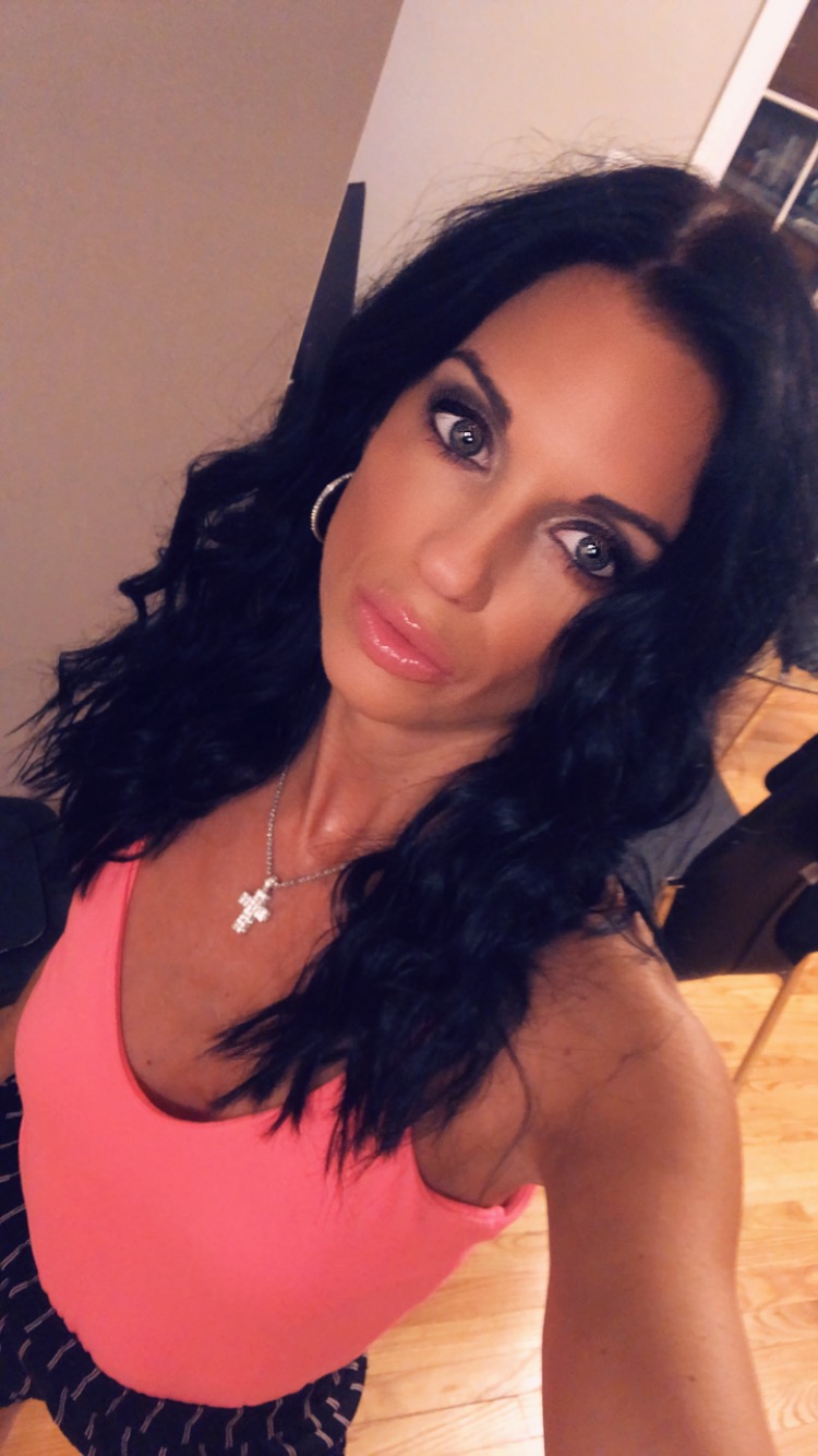 41525734-ECDD-44F5-89CE-447A064A6450