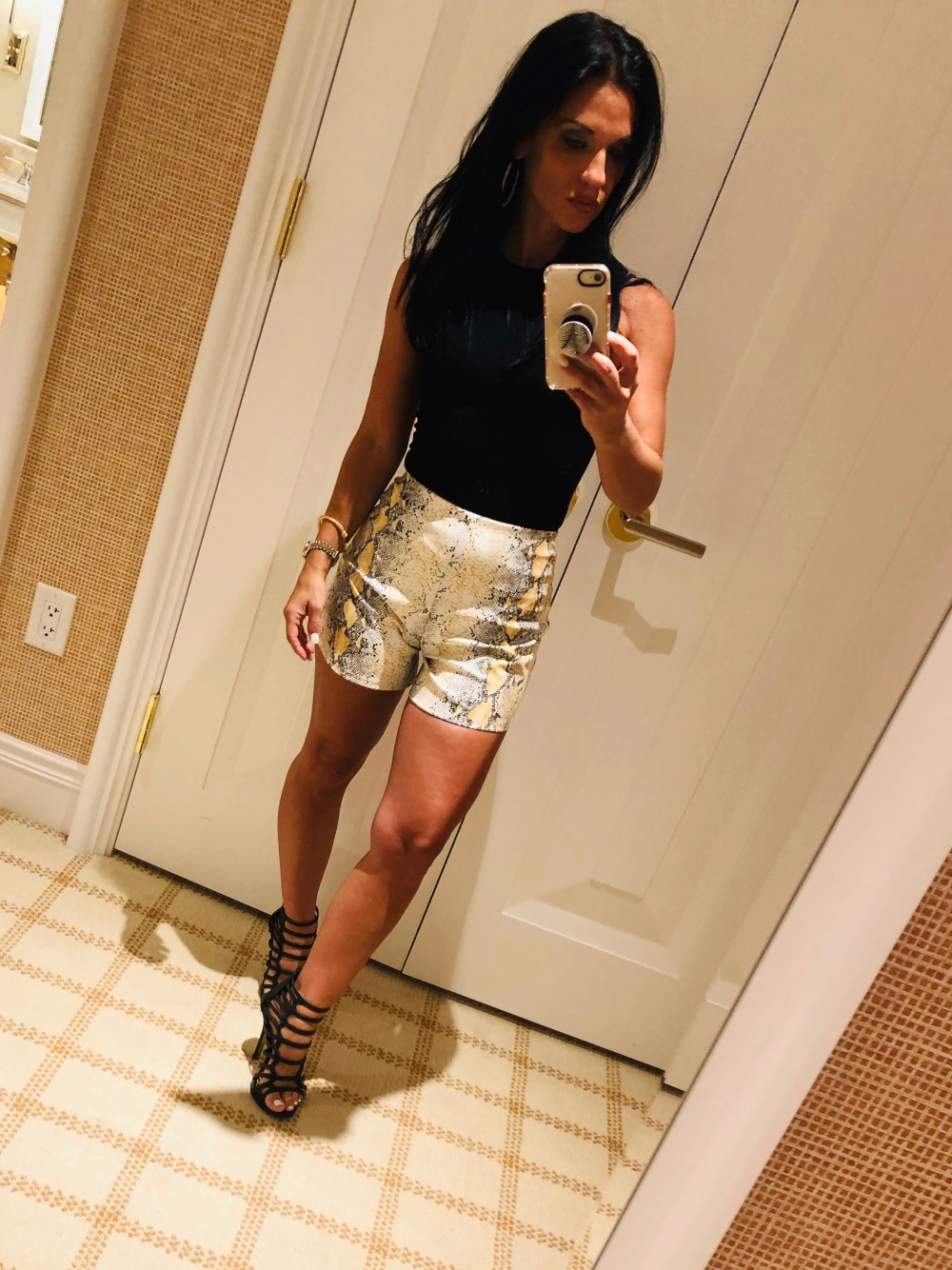 4F734364-1CBE-41AA-8EC8-E064D8D7A86C