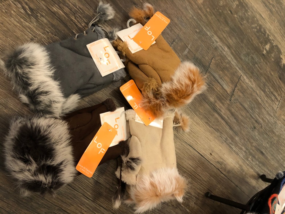 56315551-22BB-4E5C-882F-0F94A3B05221