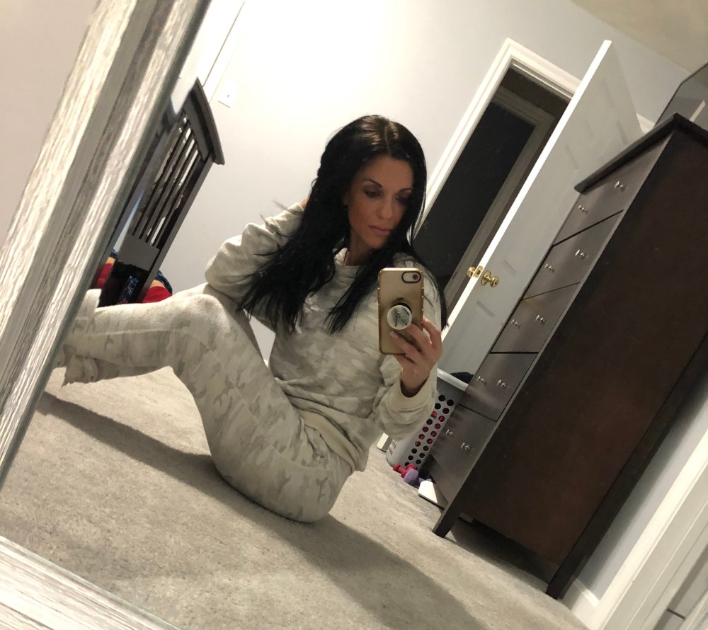 CEDE2A33-5B08-48B6-B3C3-2B67D779437A