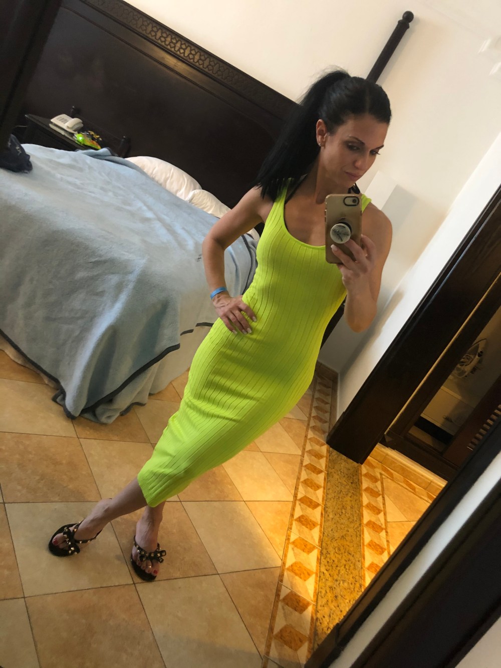 564896BF-D12D-49DC-81EB-50D9FD9F4316